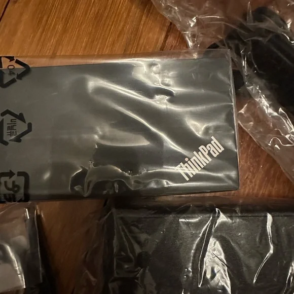 🆕Lenovo ThinkPad Hybrid USB-C with USB-A Dock US (40AF0135US - Picture 8 of 11